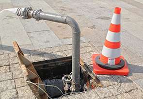 manhole-metal-pipe high pressure water jetting hertfordshire